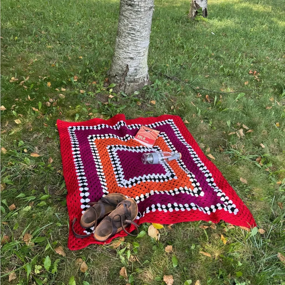Vintage Handmade Crochet Granny Square Afghan Blanket 36x36 Red Orange Purple‎